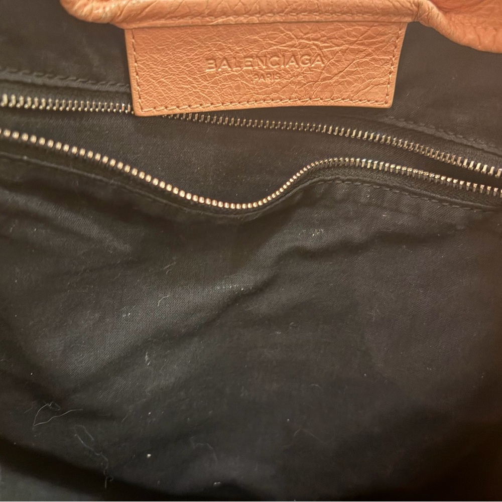Balenciaga Agneau S Cabas tote bag in pink - Picture 3 of 4